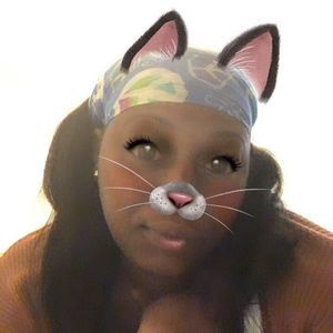 Meet your Posher, Joann